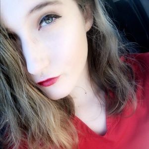 Meet your Posher, Kaylin